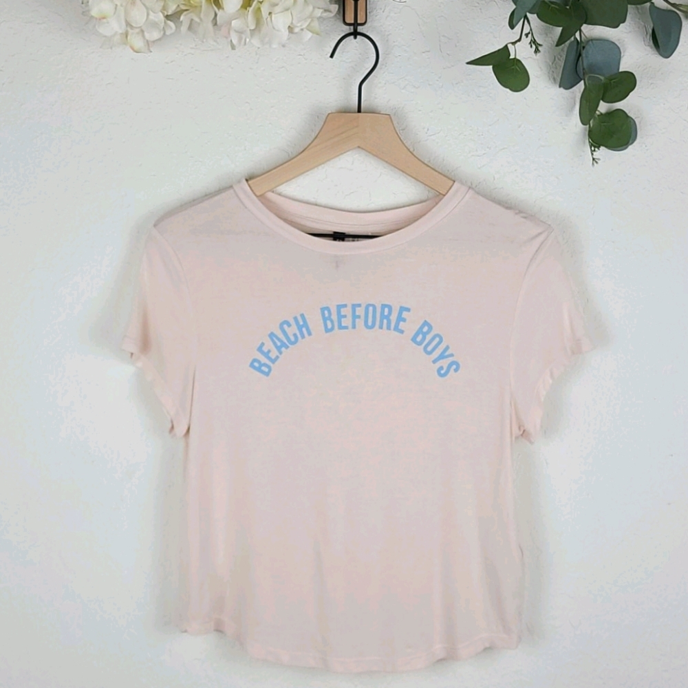 H&M Divided Graphic Tee Shirt Small